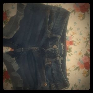 American eagle shorts(stretchy)